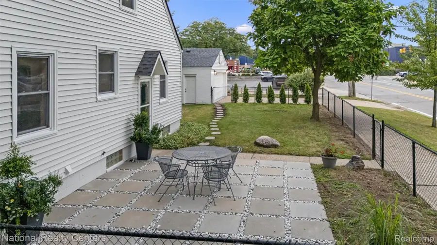 2616 Kenmore Road E, Berkley, MI 48072 - #2