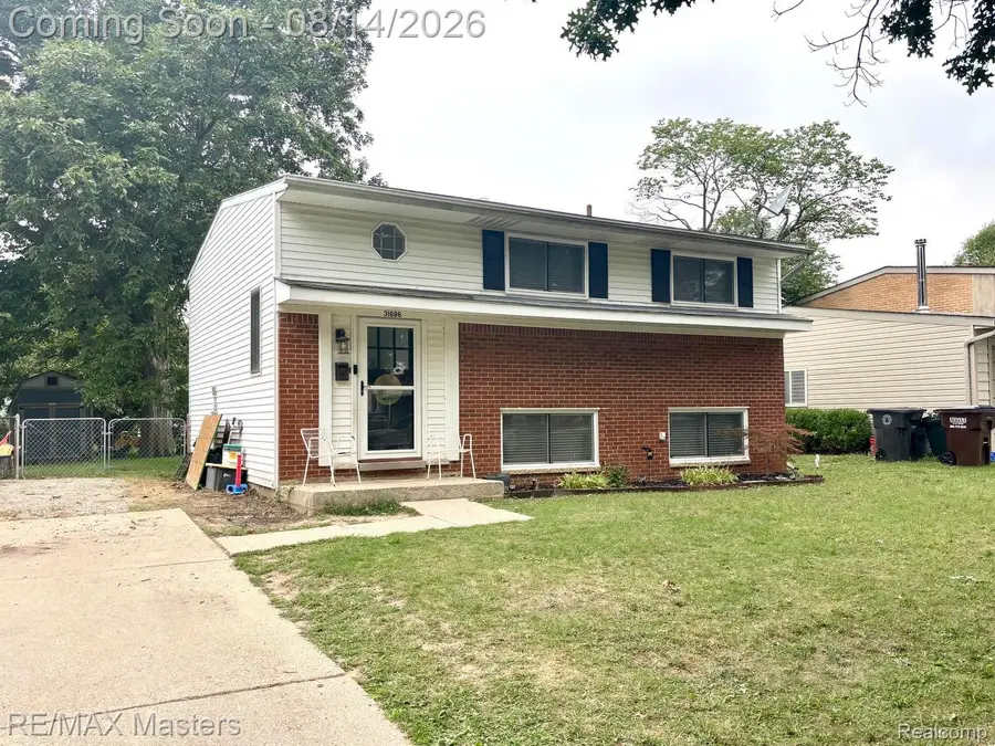31686 Hazel Street, Rockwood, MI 48173 - #2