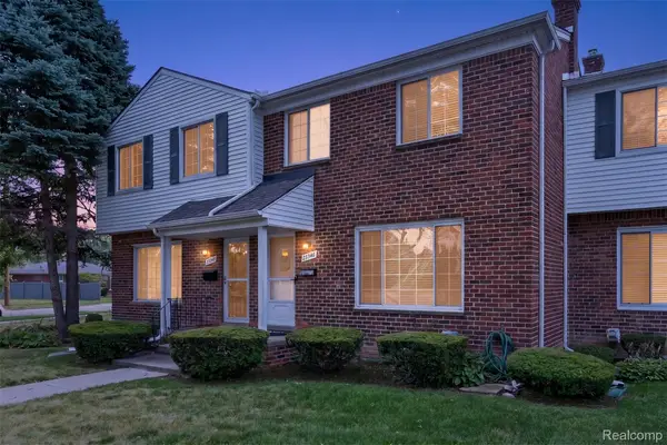 23348 Edsel Ford Court, StClairShores, MI 48080