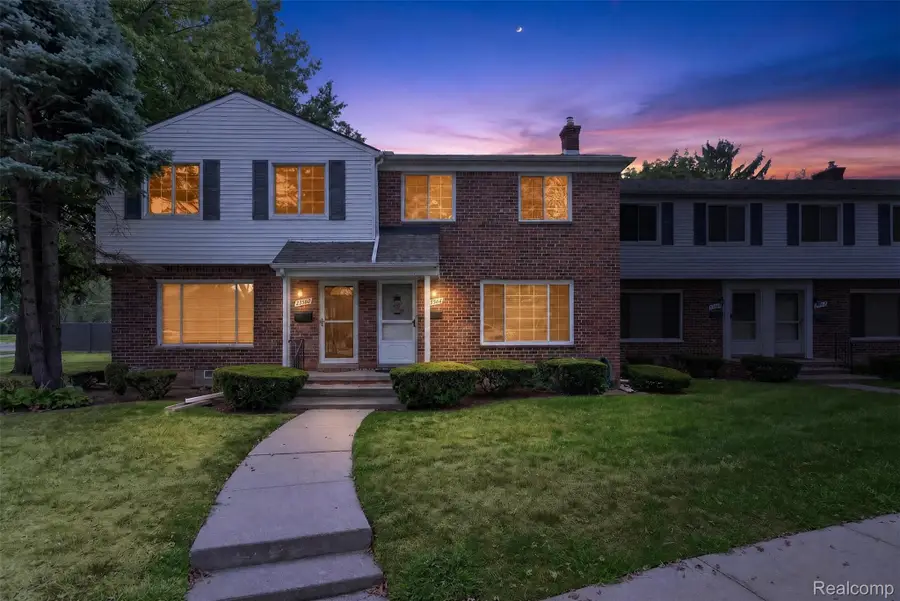 23348 Edsel Ford Court, Saint Clair Shores, MI 48080 - #2