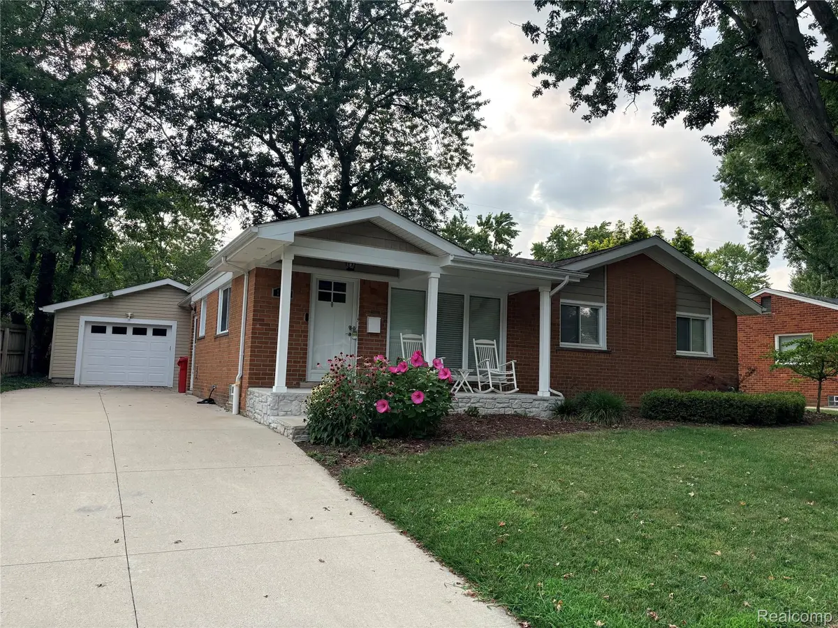 1341 Catalpa Drive, Rochester, MI 48307 - #1