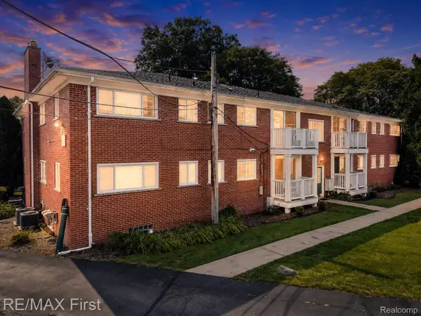 475 N Eton Street #C2, Birmingham, MI 48009