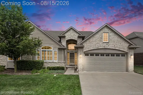 30499 Berghway Trail, Warren, MI 48092