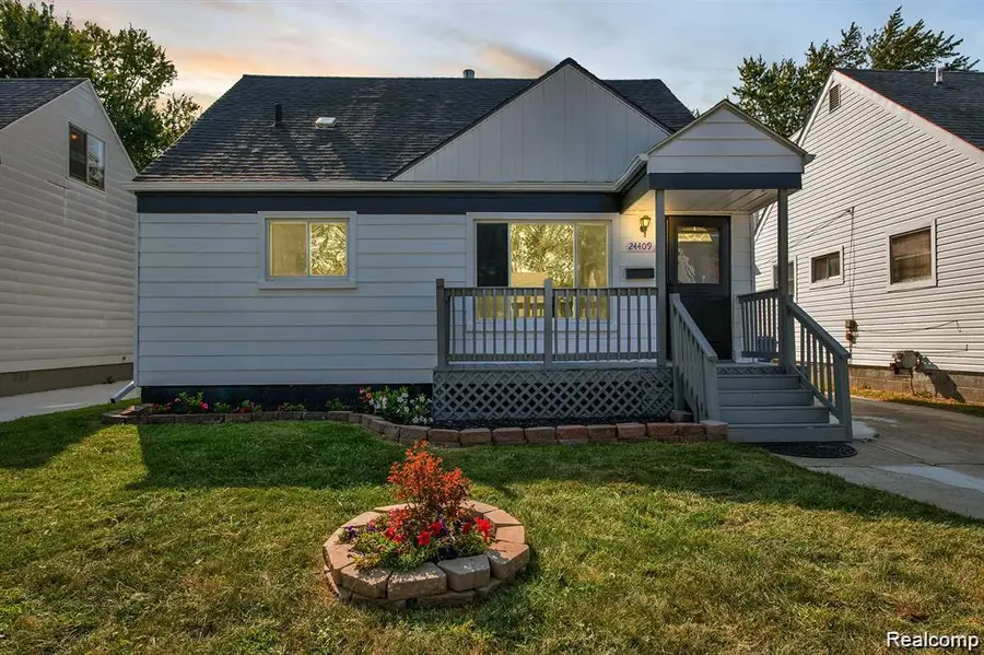 24409 Bolam Avenue, Warren, MI 48089 - #2