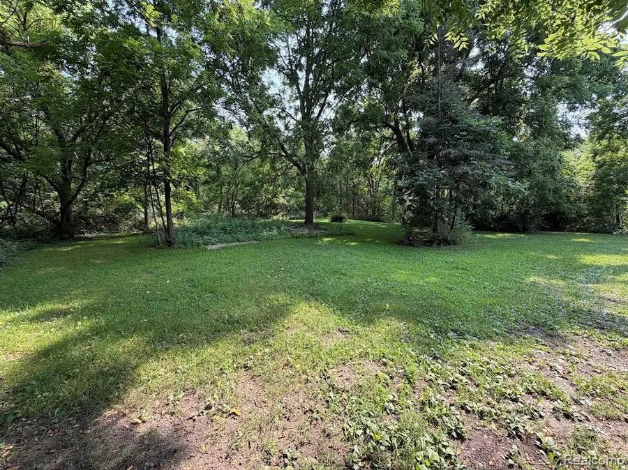 16649 Dixie Highway, Davisburg, MI 48350 - #2