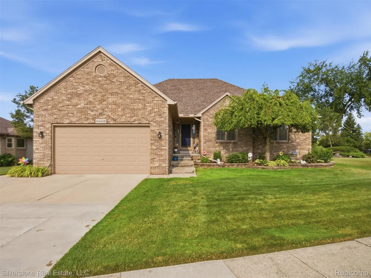 54439 Nicholas, Macomb, MI 48042 - #1