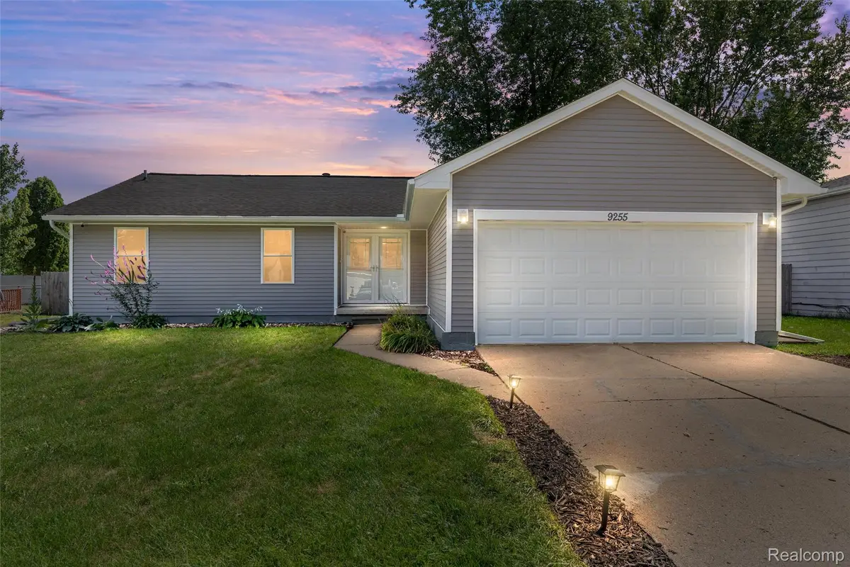 9255 Elaine Drive, Swartz Creek, MI 48473 - #1