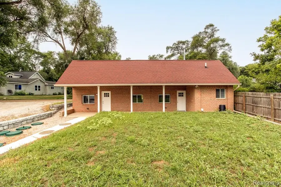 2510 Lakeside Drive, Highland, MI 48356 - #3