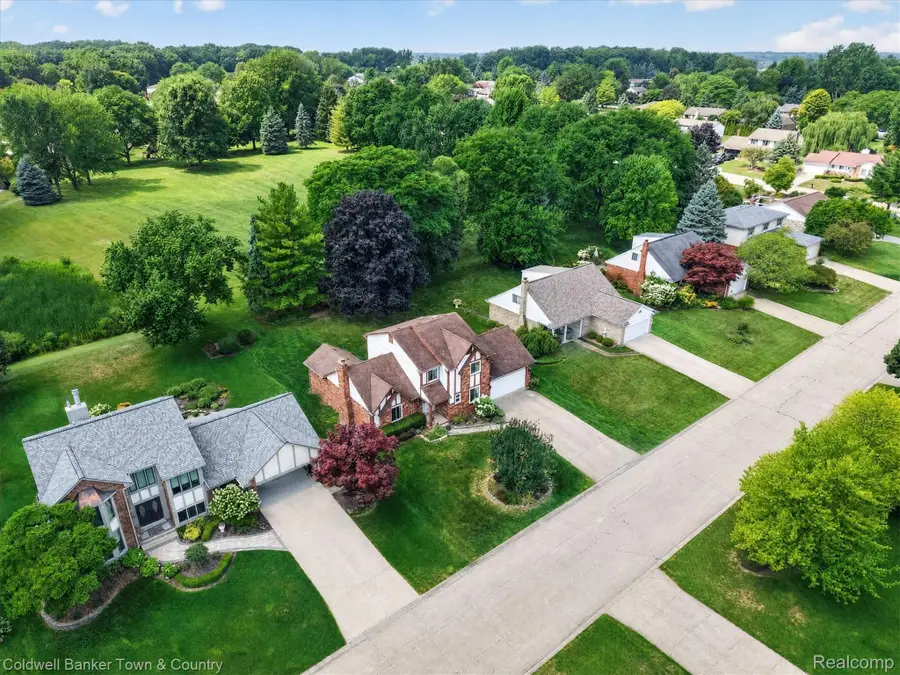 524 Kentucky Drive, Rochester Hills, MI 48307 - #3