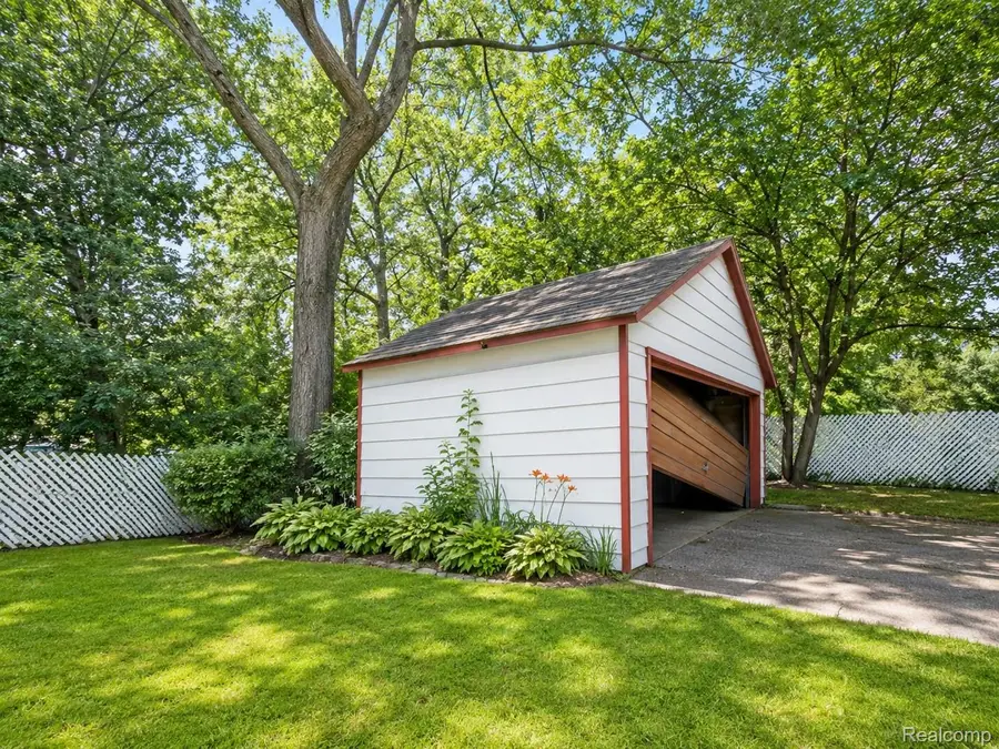16250 Snowden Street, Detroit, MI 48235 - #2