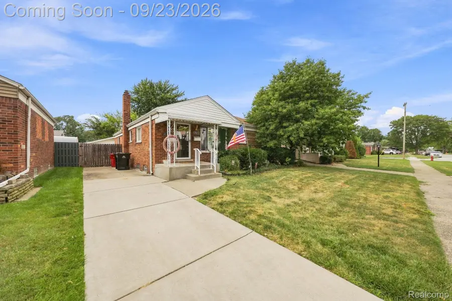 25675 Barbara Street, Roseville, MI 48066 - #2