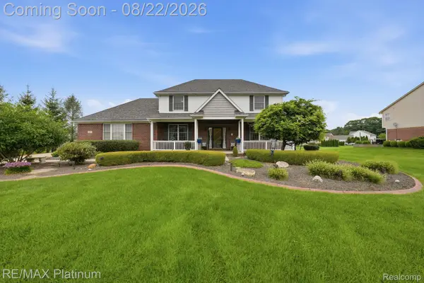8927 Lantree Drive, Howell, MI 48855