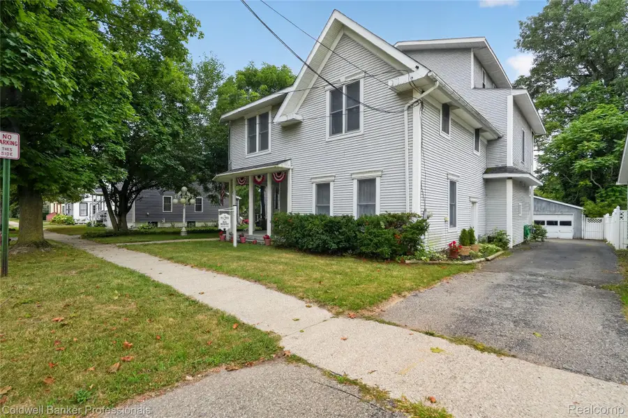 108 College Street S, Holly, MI 48442 - #3