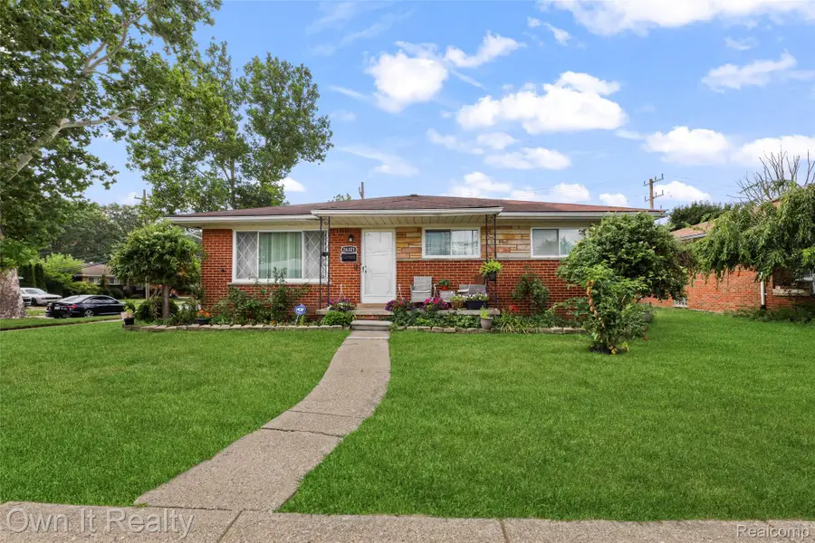 26321 Midway Street, Dearborn Heights, MI 48127 - #2