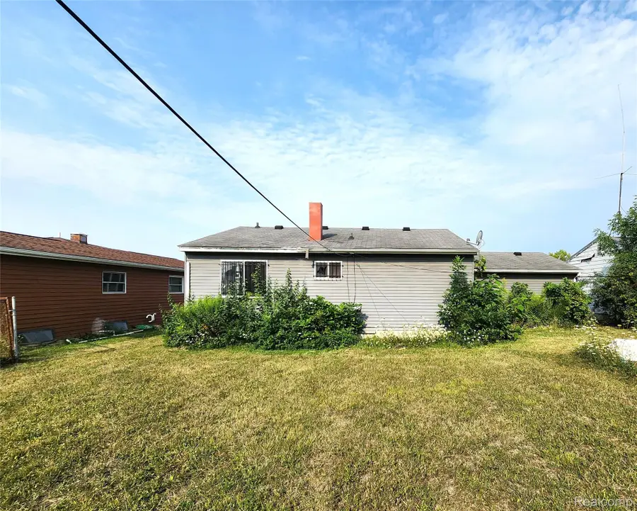 6104 Hilton Lane, Beecher, MI 48458 - #3