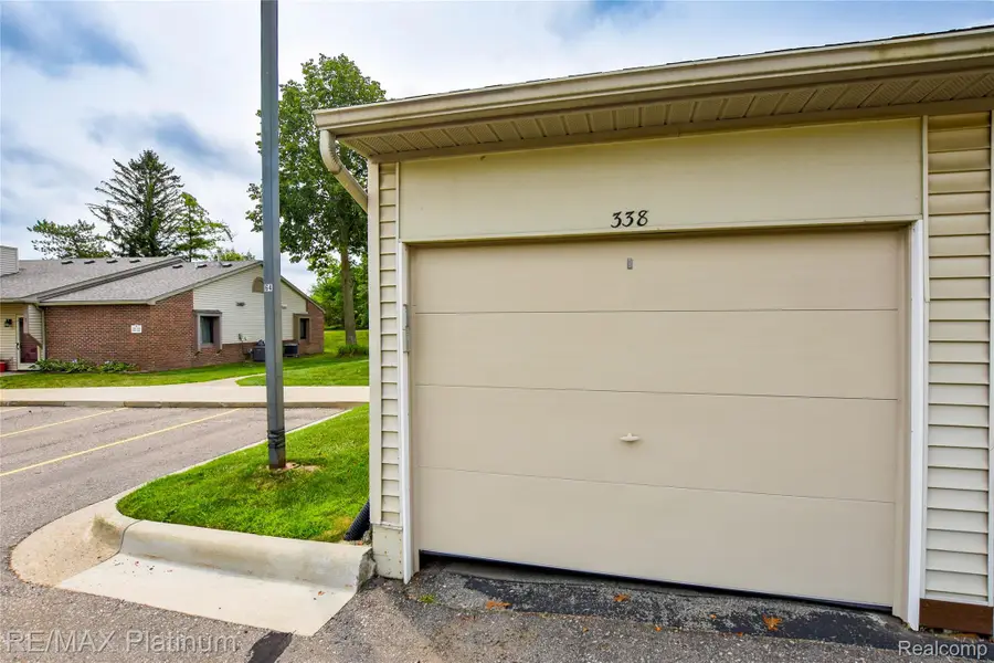 338 Spring Brooke Drive, Brighton, MI 48116 - #2