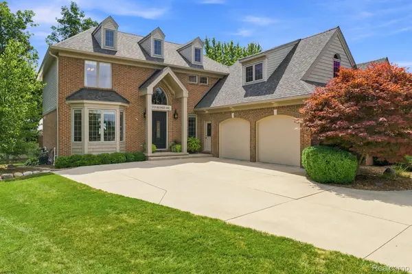 2253 Renee Drive, St, MI 48079