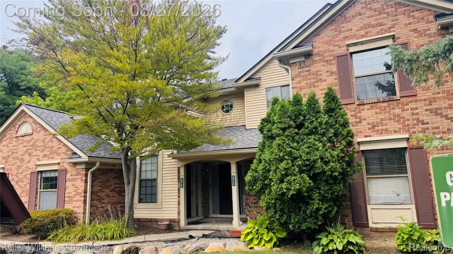 29726 Pine Ridge Circle, Farmington Hills, MI 48331 - #2