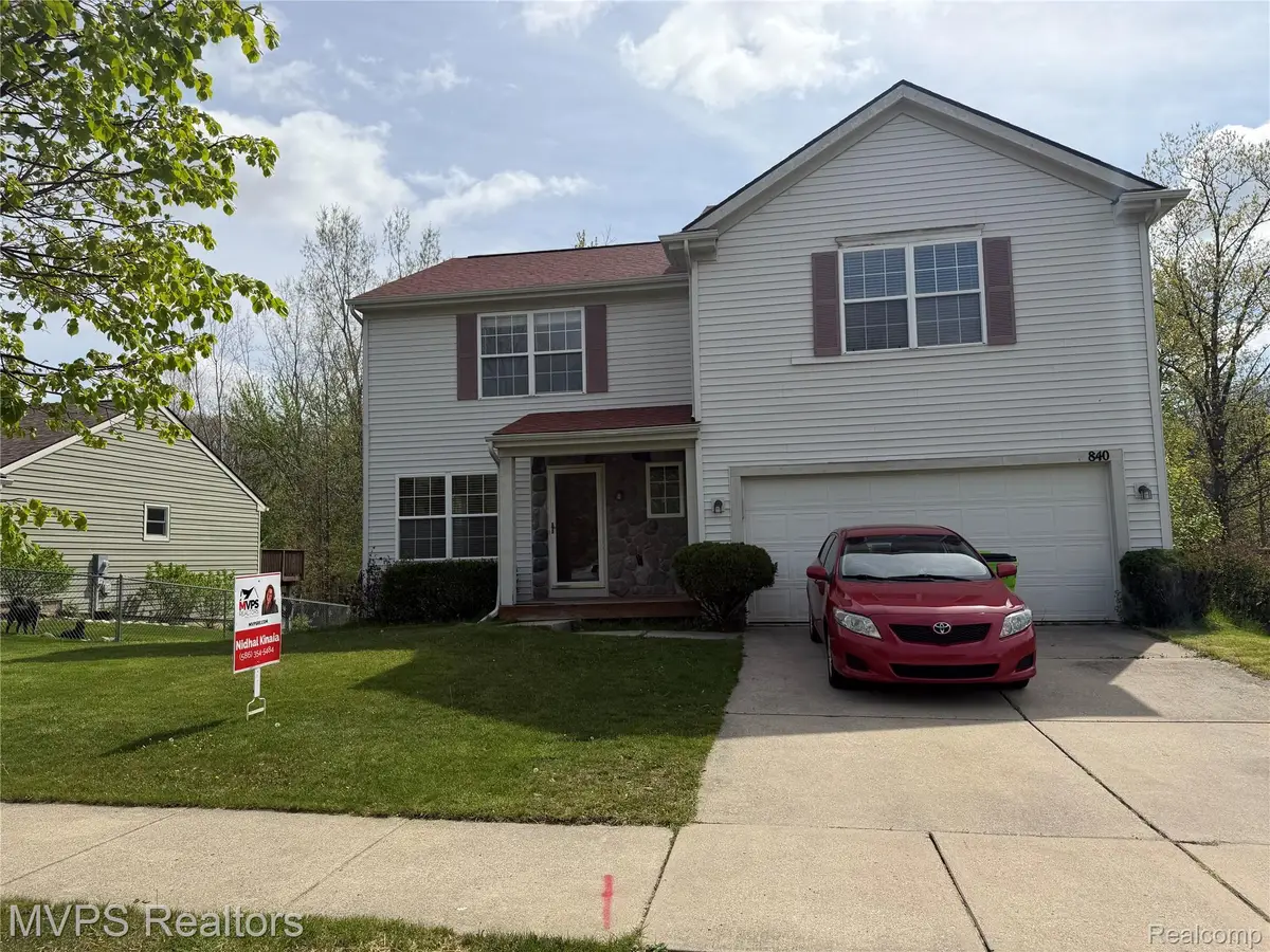 840 Andover Woods Drive, Fenton, MI 48430 - #1