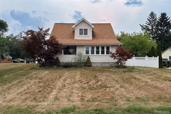 20403 Hugh Street, Livonia, MI 48152