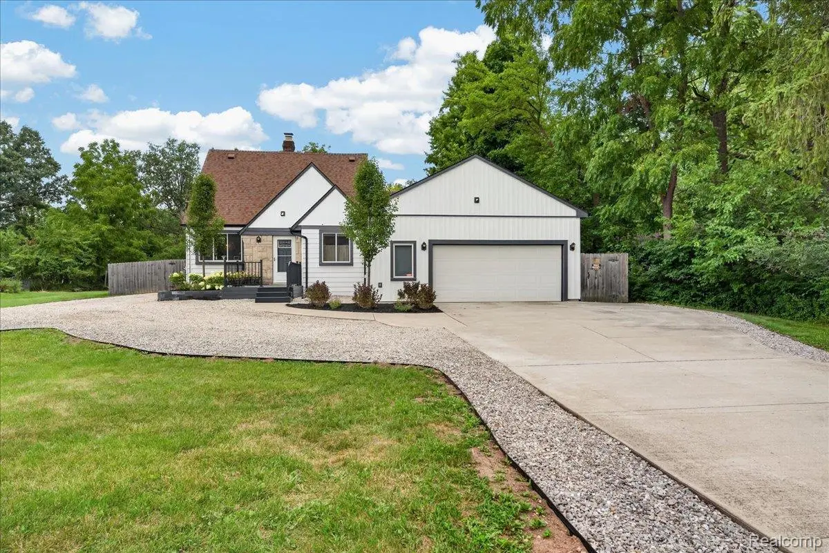 9188 Highland Drive, Grosse Ile, MI 48138 - #1