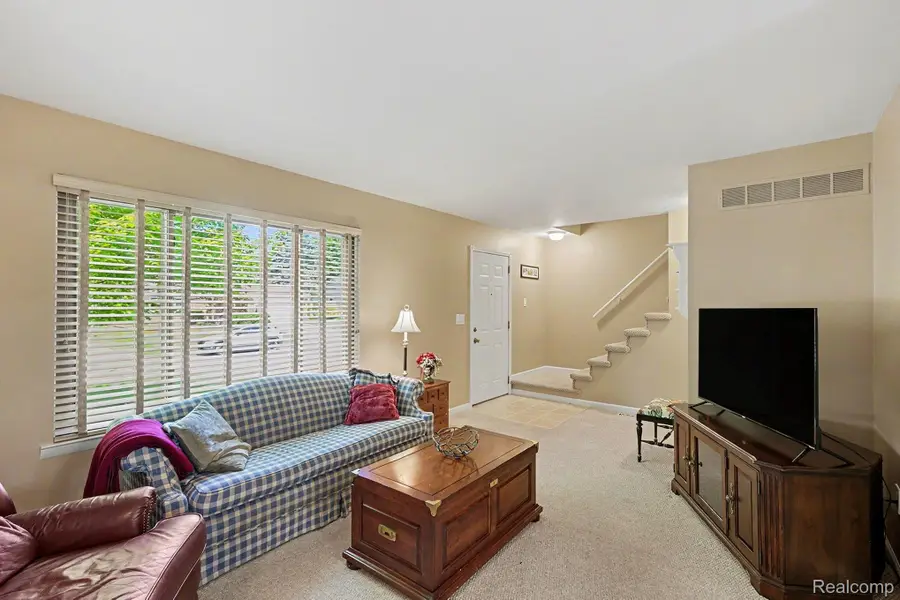 1683 Dancer Drive, Rochester Hills, MI 48307 - #3