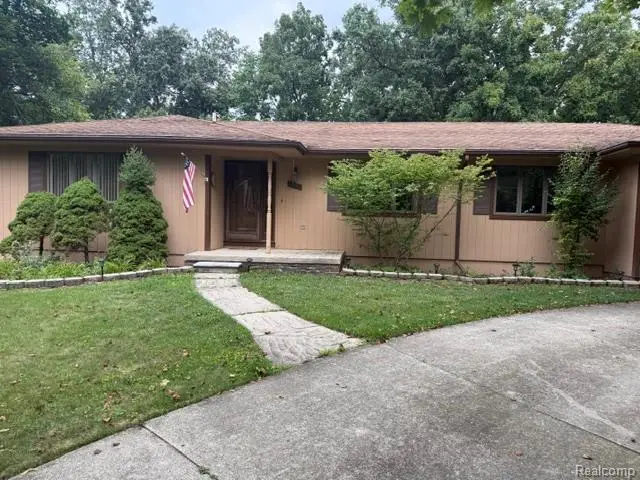 8588 Bridge Road, Grosse Ile, MI 48138 - #1