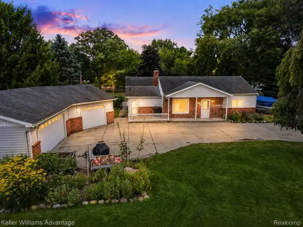 701 Arttdale Drive, WhiteLake, MI 48383
