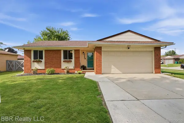 20044 Cole Avenue, Brownstown, MI 48183