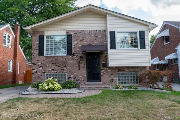 22708 Alger Street, StClairShores, MI 48080