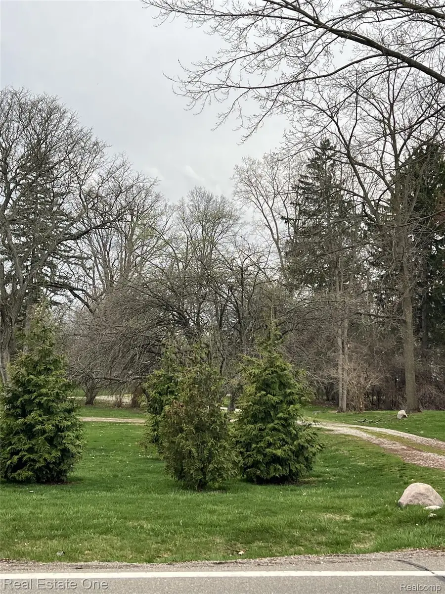 5840 Inkster Lot B Road, West Bloomfield, MI 48323 - #2