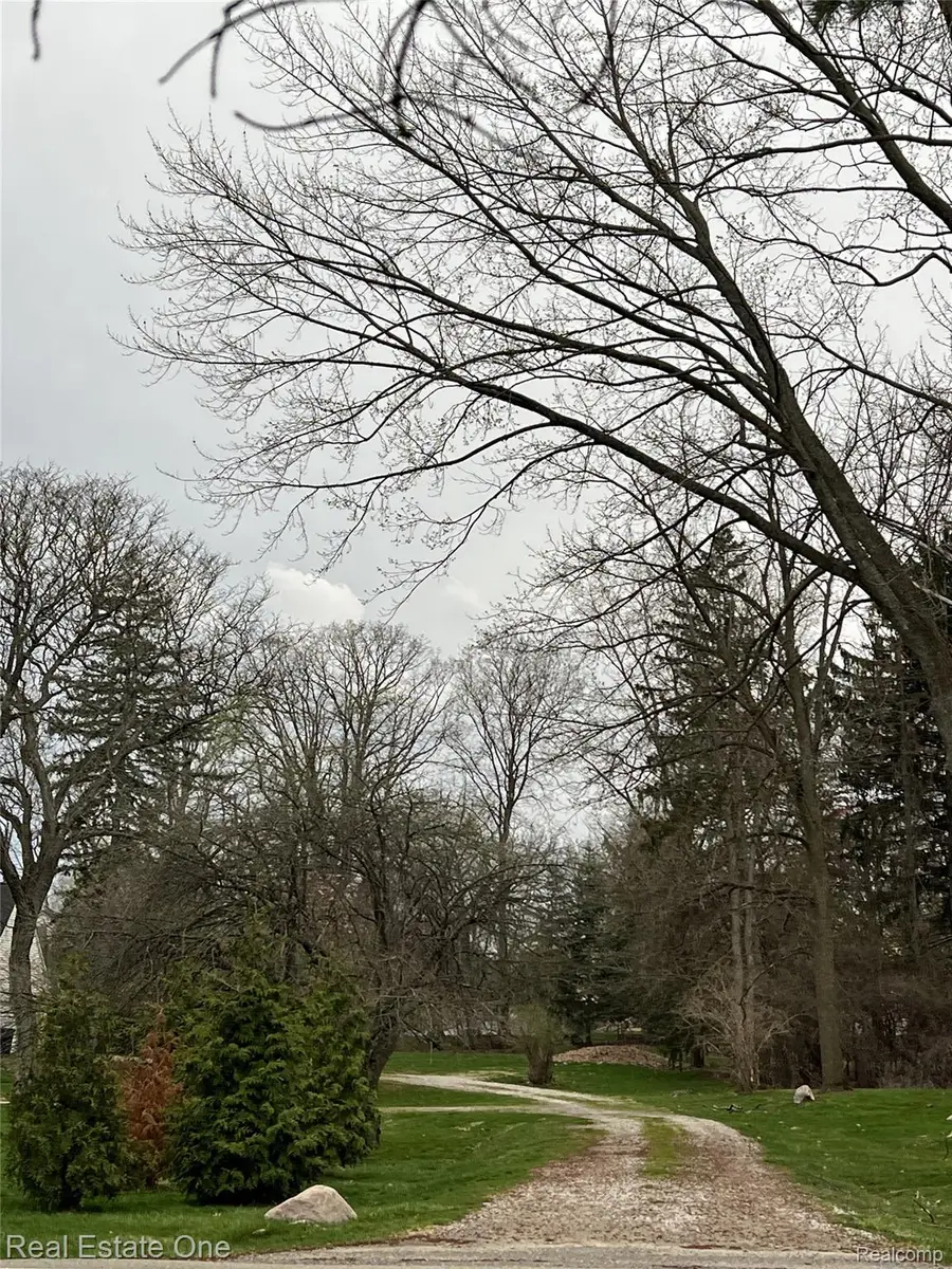 5840 Inkster Lot B Road, West Bloomfield, MI 48323 - #3