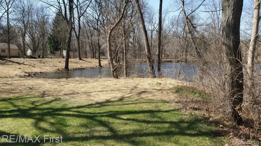 4330 Hatchery Road, Waterford, MI 48329 - #3