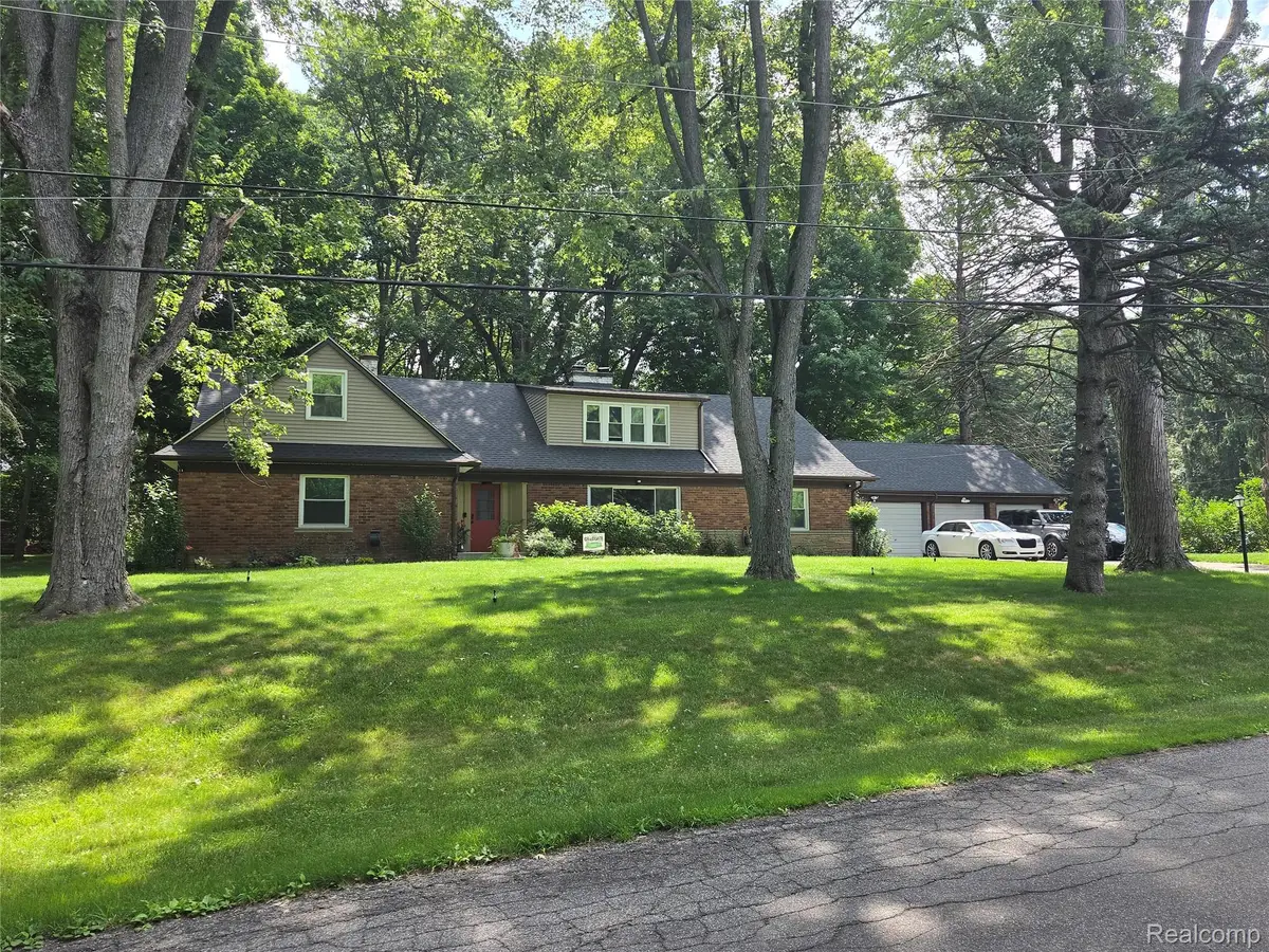 24100 Tamarack Trail, Southfield, MI 48075 - #1