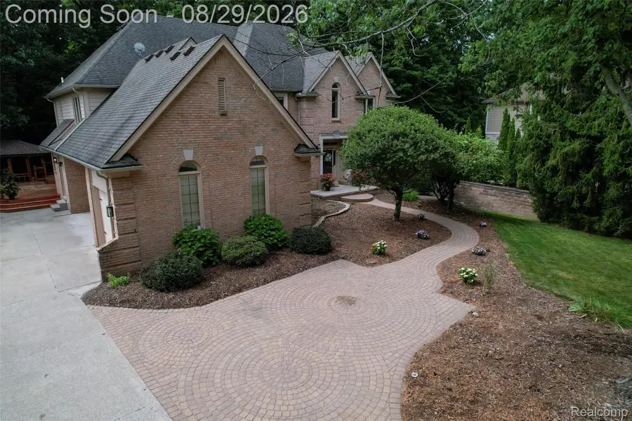 1733 Apple Ridge Court, Rochester Hills, MI 48306 - #2