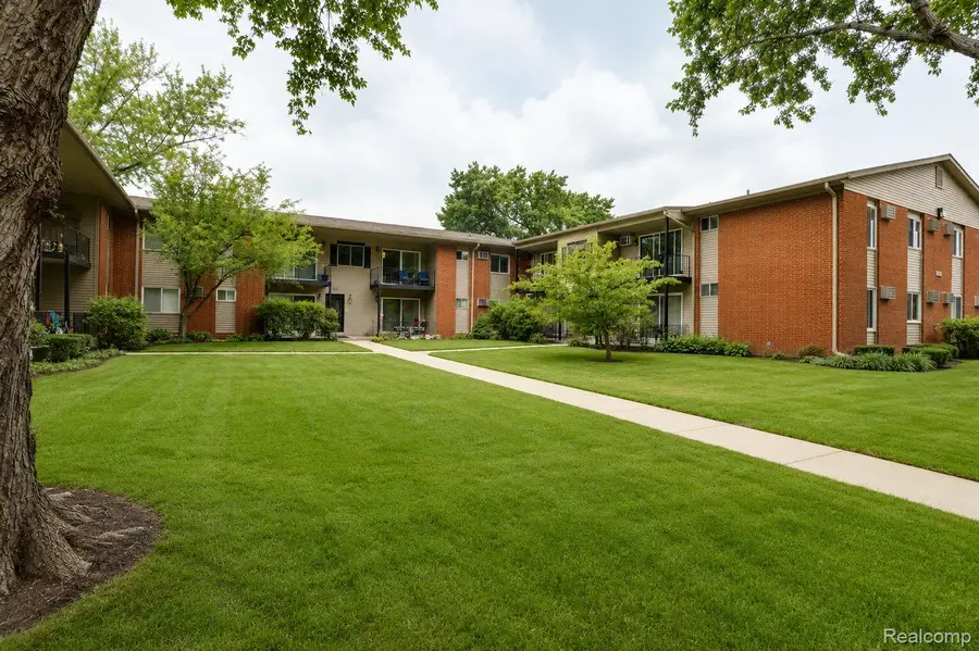 4009 Benjamin Avenue, Royal Oak, MI 48073 - #3