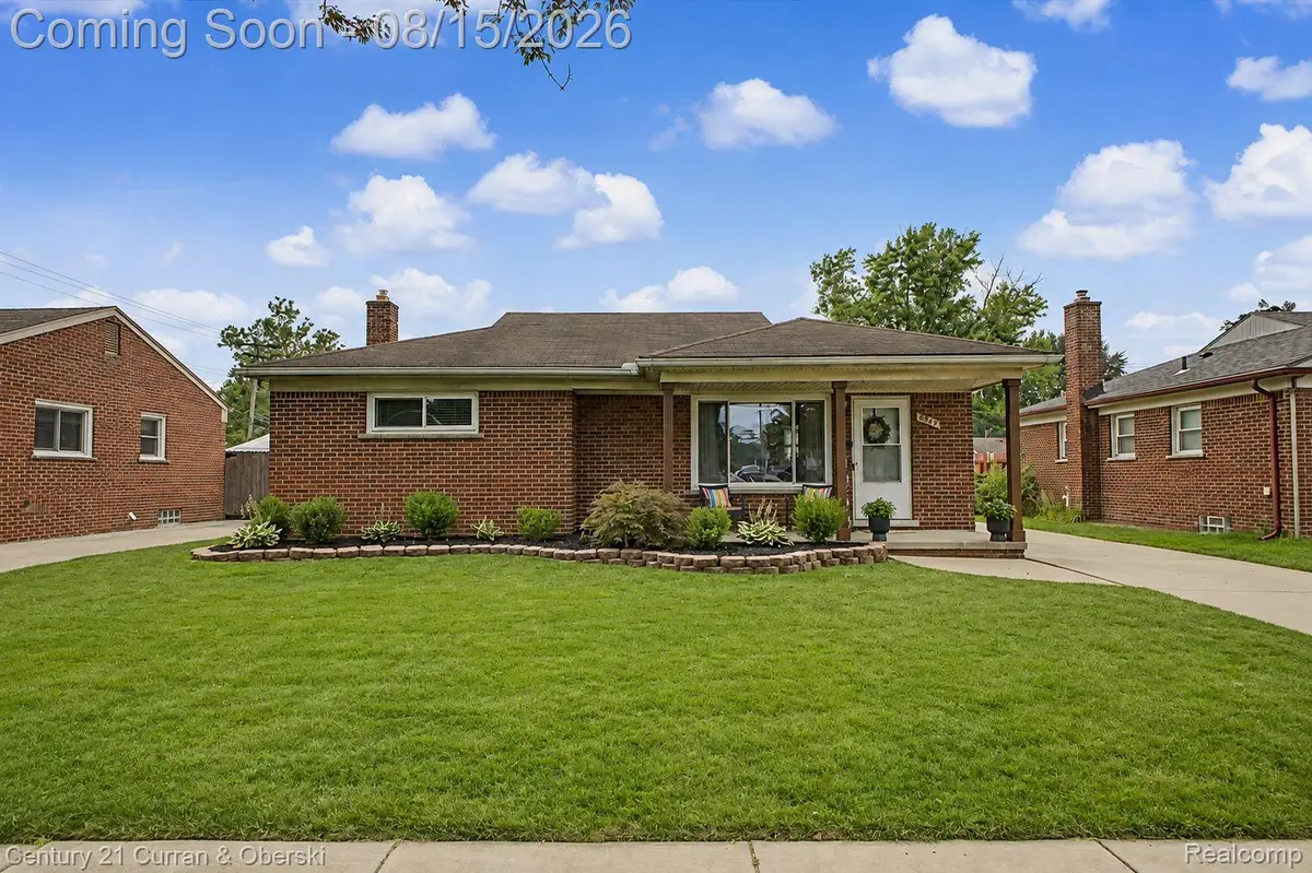 8949 Harrison Street, Livonia, MI 48150 - #1
