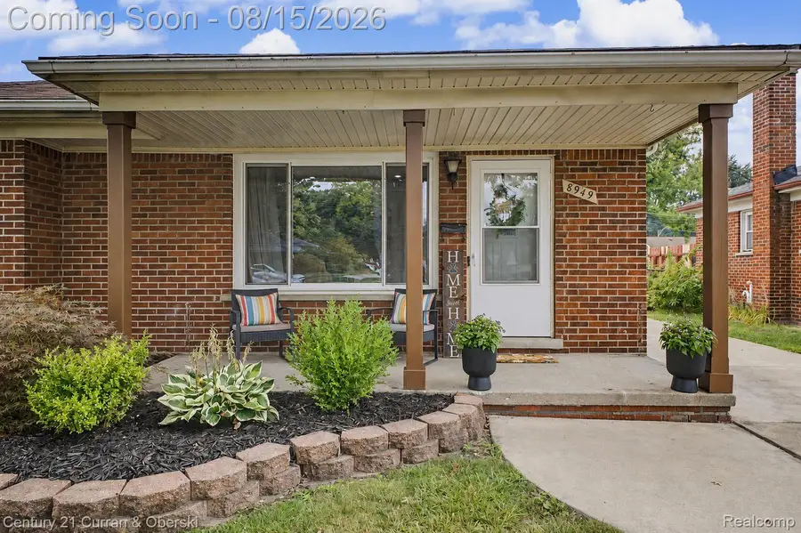 8949 Harrison Street, Livonia, MI 48150 - #2
