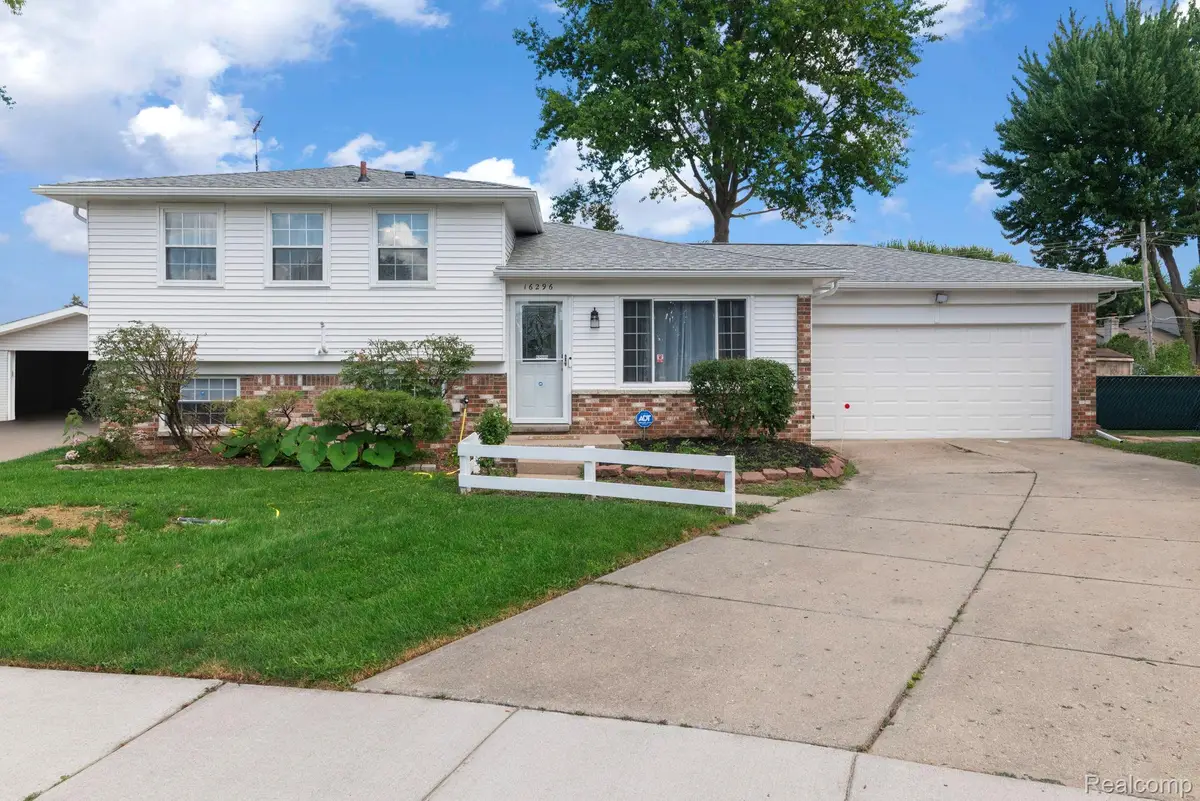16296 Picton Court, Clinton, MI 48038 - #1