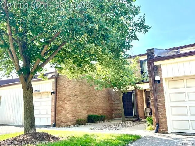 18268 University Park Drive, Livonia, MI 48152 - #3