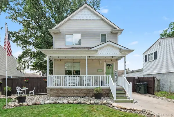 22652 Maxine Street, StClairShores, MI 48080