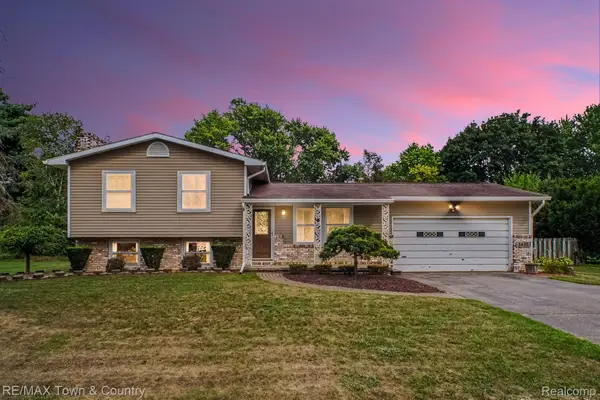 5430 River Ridge Drive, Flushing, MI 48433