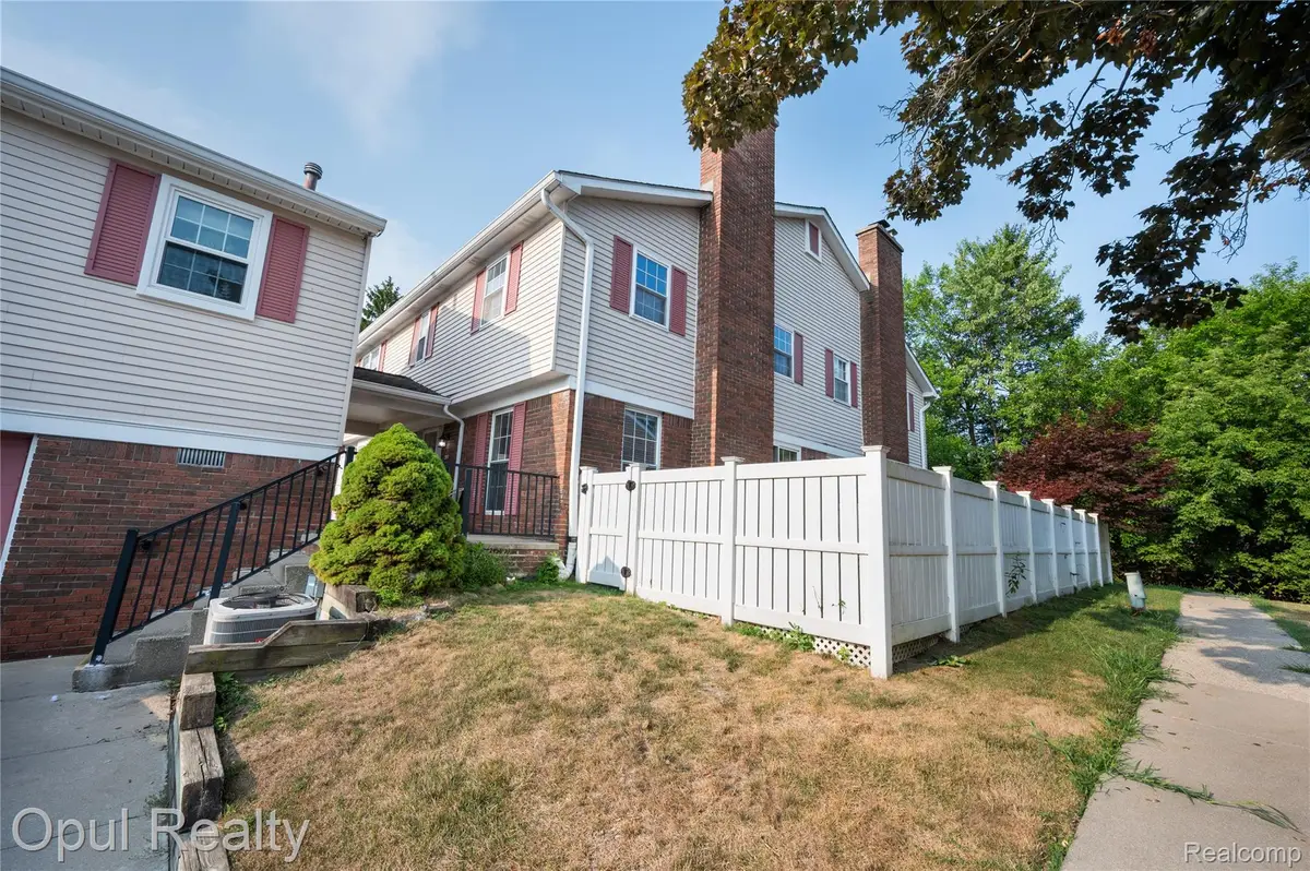 20831 W Glen Haven Circle, Northville, MI 48167 - #1