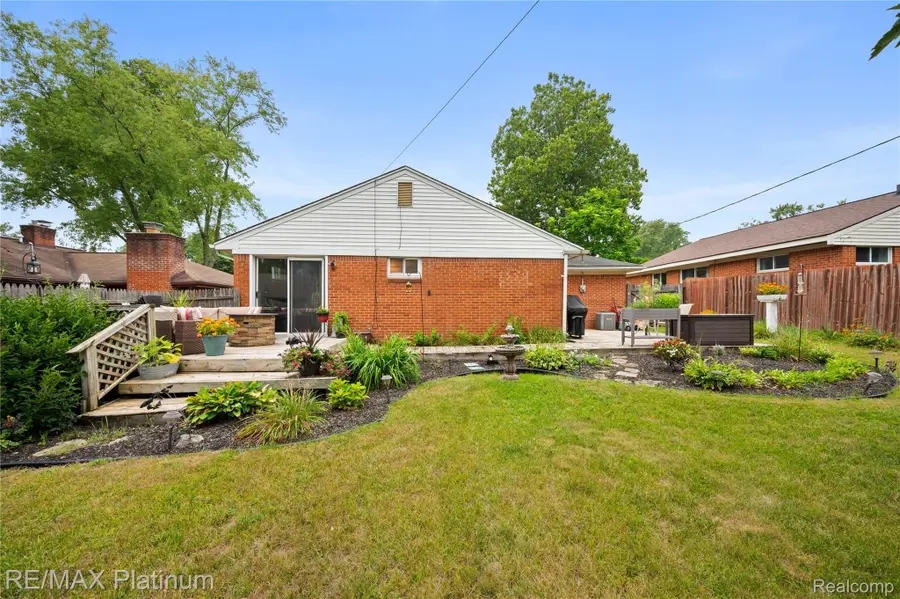 190 N Noble Street N, Milford, MI 48381 - #3