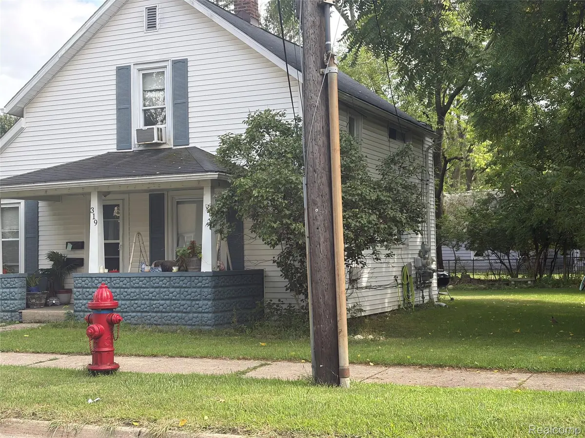 319 1st Street, Rochester, MI 48307 - #1