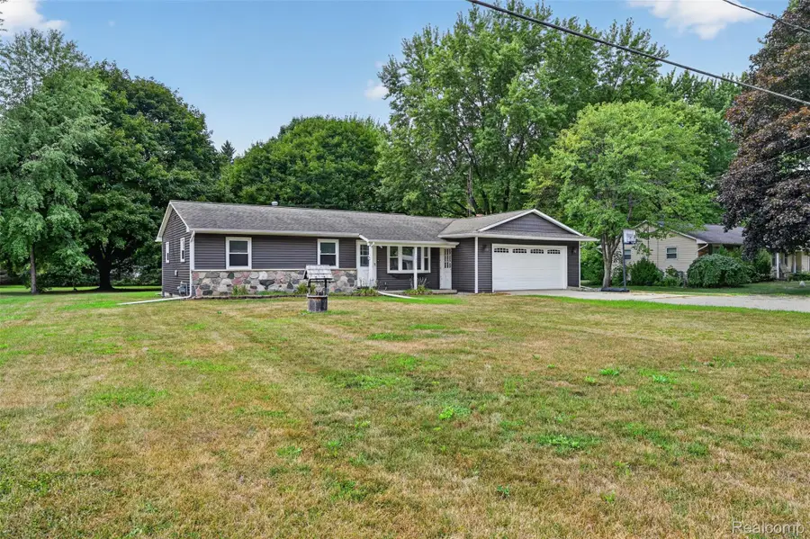 12327 N Jennings Road, Clio, MI 48420 - #3