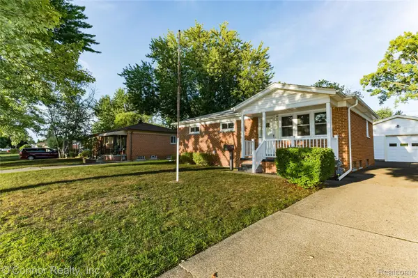 721 Carolina Avenue, Marysville, MI 48040