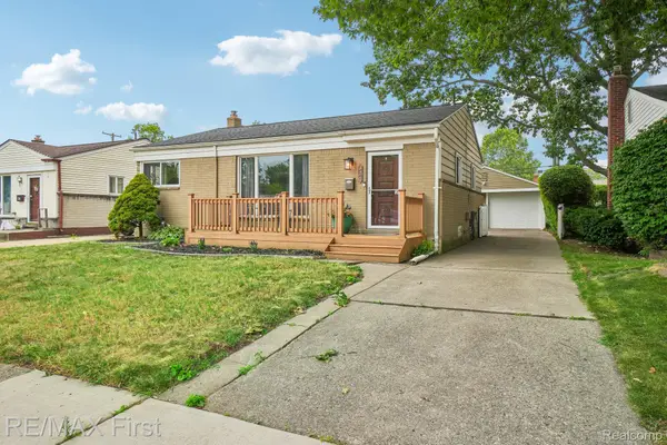 320 Hecht Drive, MadisonHeights, MI 48071