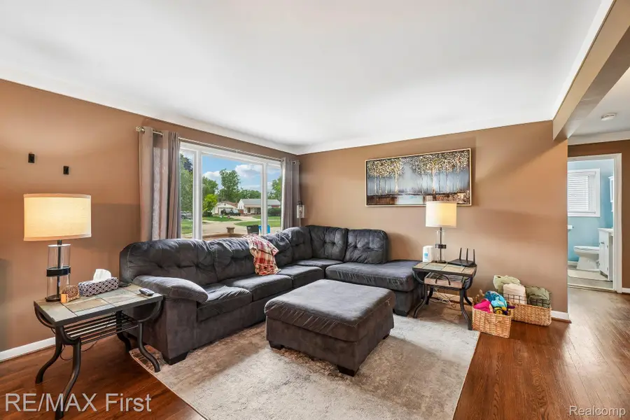 320 Hecht Drive, Madison Heights, MI 48071 - #3