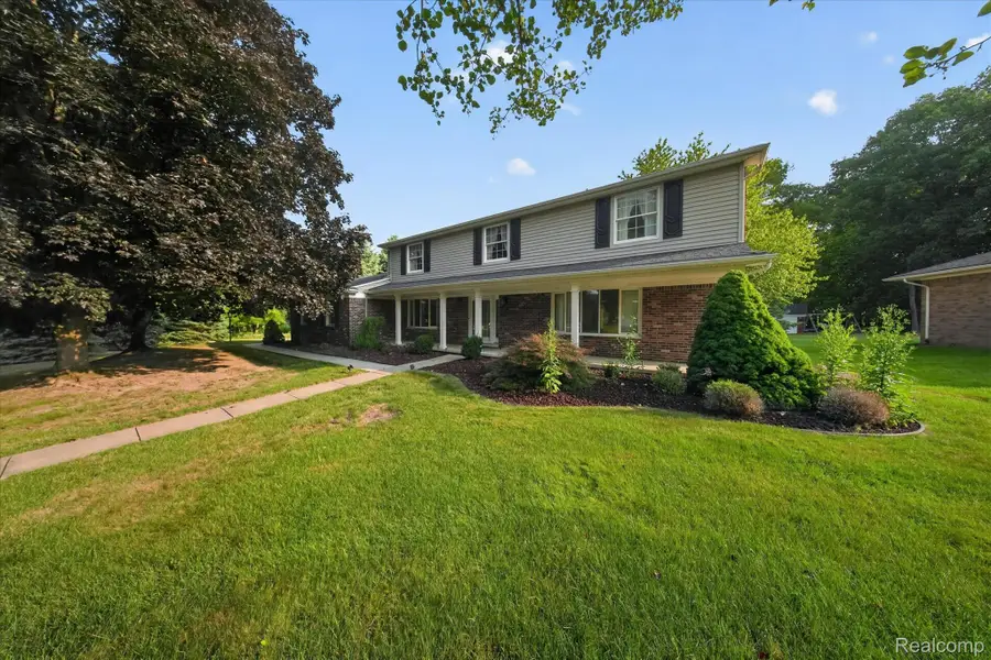8940 Sarah Lane, Grosse Ile, MI 48138 - #2